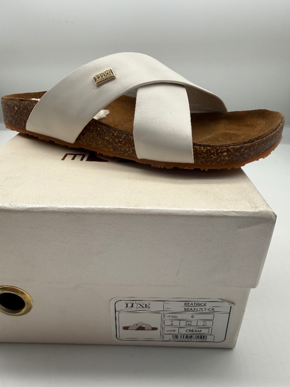 AUSTRALIA LUXE CO. SANDAL. SUEDE AND SHEARLING. BEATRICE CREAM SIZE 6 NEW IN BOX
